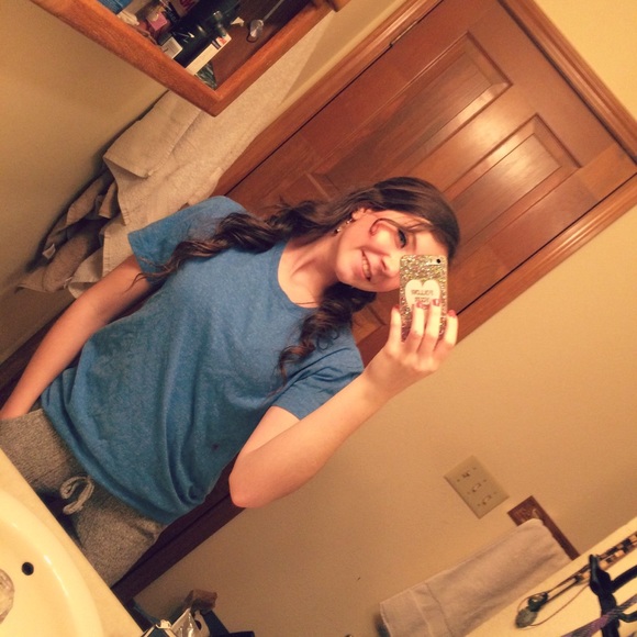 Meet your Posher, Alexa - Picture 4 of 7